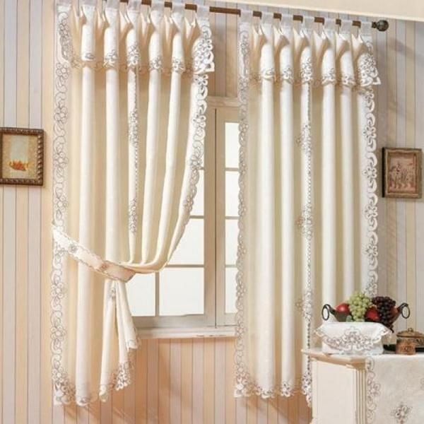 Ảnh rèm cửa thông minh tự động cho cửa sổ văn phòng