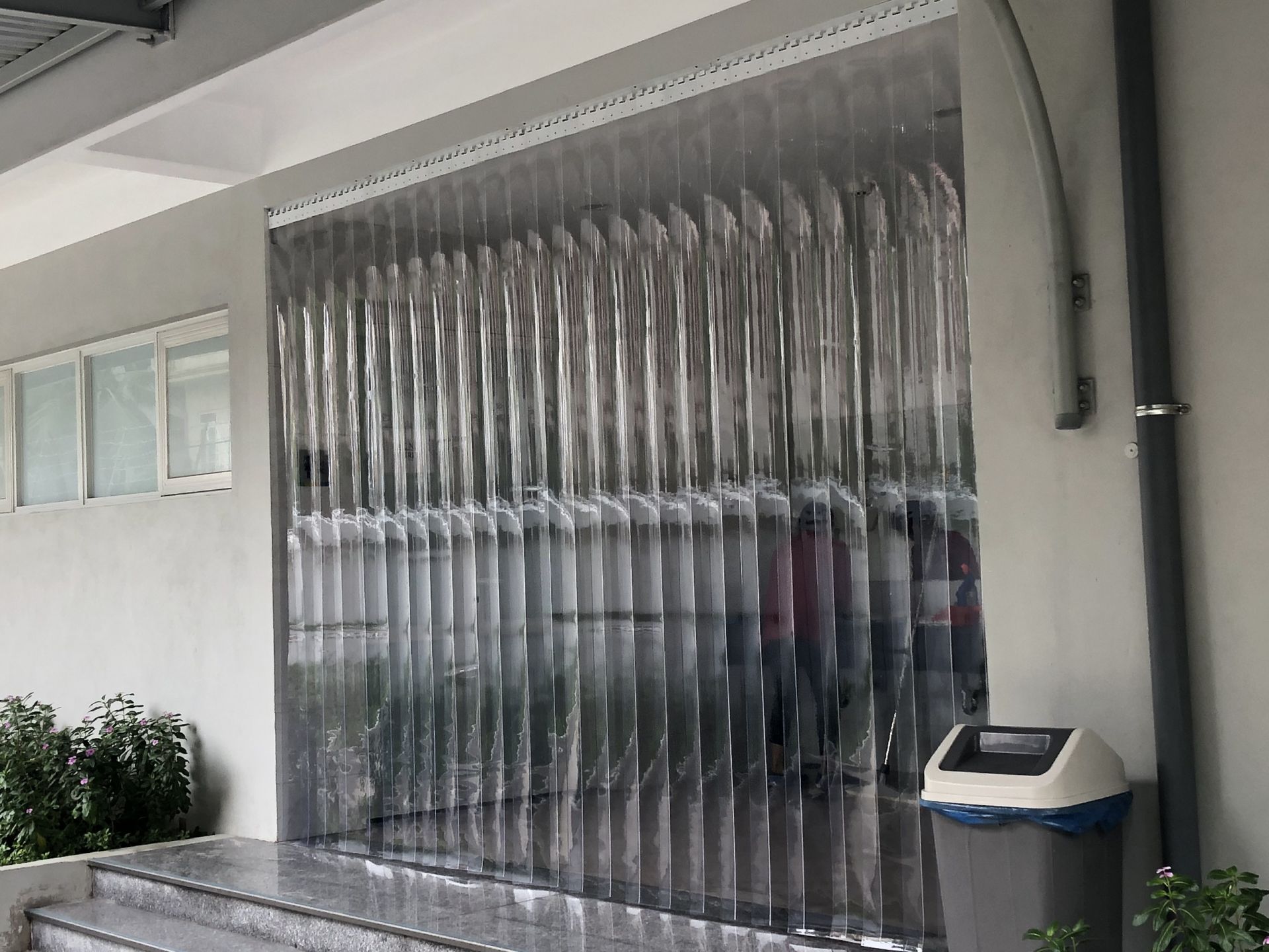 Rèm chắn điều hòa thông minh tự động cho không gian