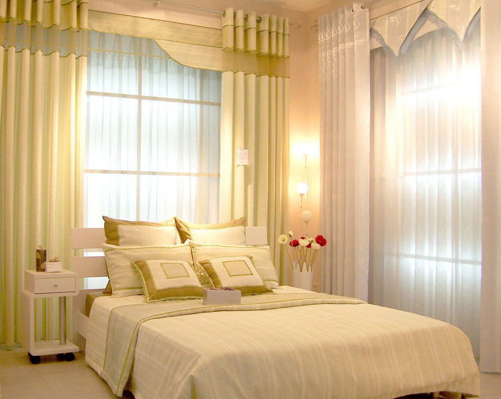Rèm cửa sổ phòng ngủ nhỏ thông minh tự động