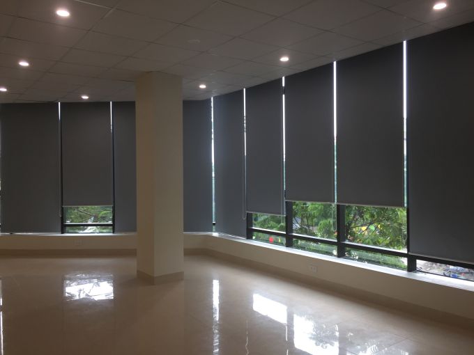 Rèm cuốn ngăn lạnh thông minh tự động cho không gian