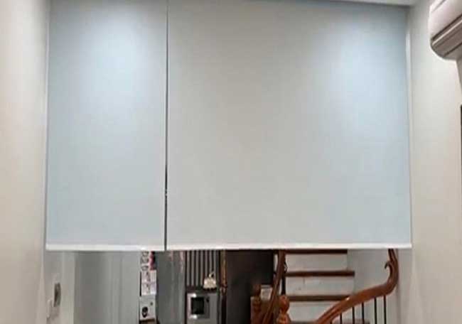Rèm cuốn ngăn phòng điều hòa thông minh tự động