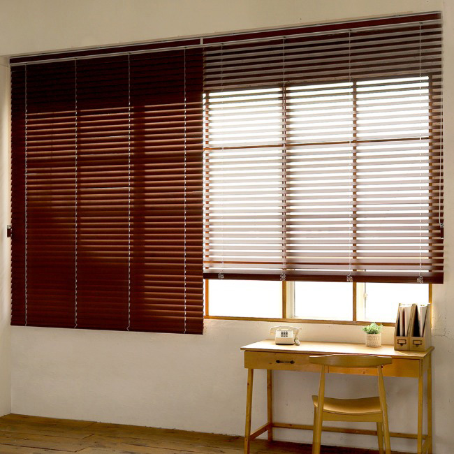 Rèm sáo cuốn thông minh điều khiển từ xa cho văn phòng