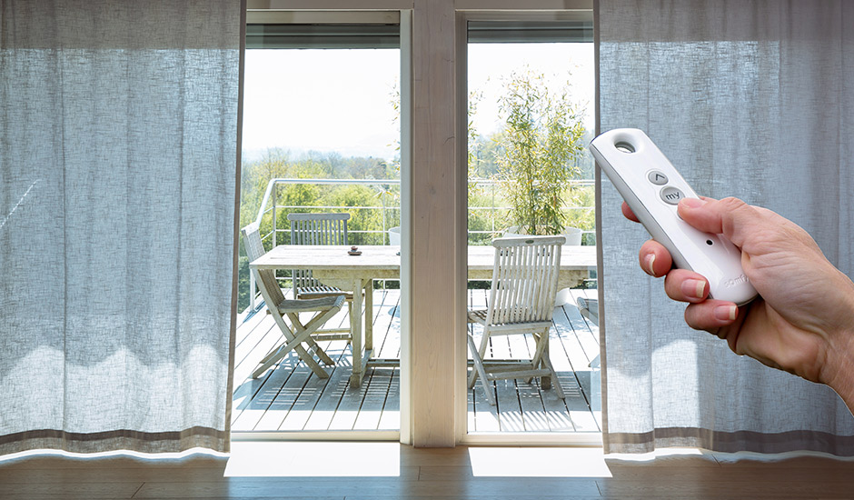 Rèm tự động điều khiển qua app Google Home 2025