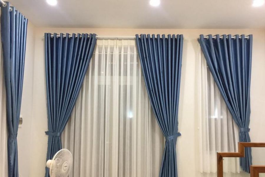 Cách treo rèm cửa thông minh tự động cho không gian sống