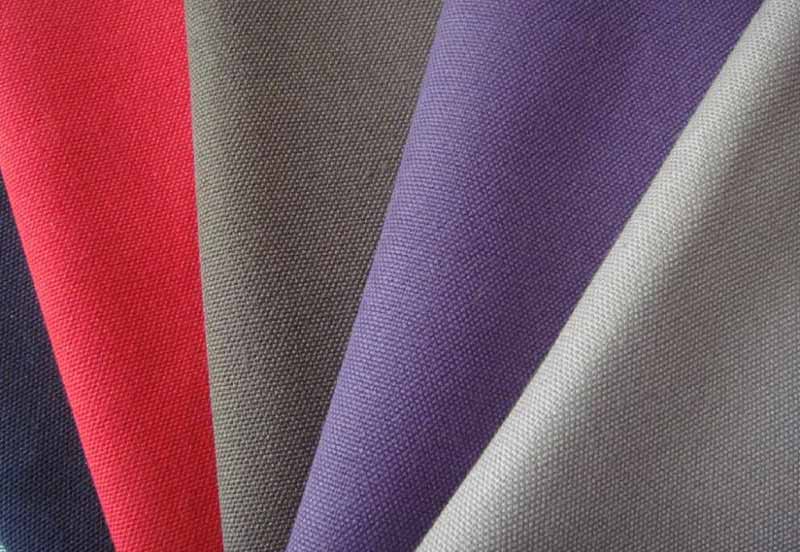 Chất liệu rèm cửa polyester hiện đại 2025
