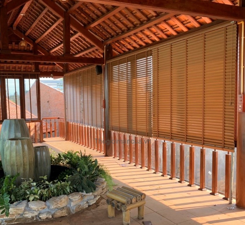 Màn che nắng thông minh tự động cho ban công