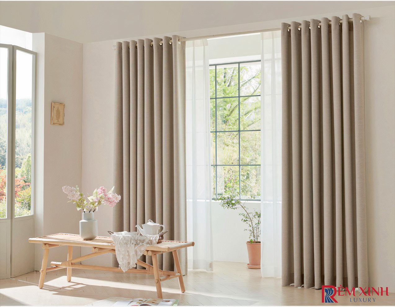 Rèm cửa bằng vải thông minh tự động cho không gian sống