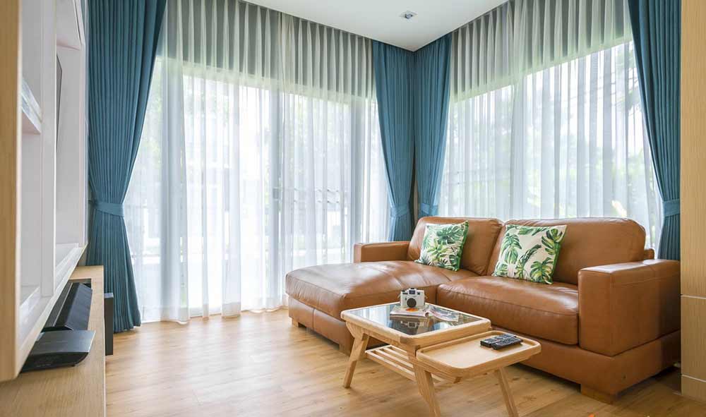 Rèm cửa ra vào phòng khách thông minh tự động