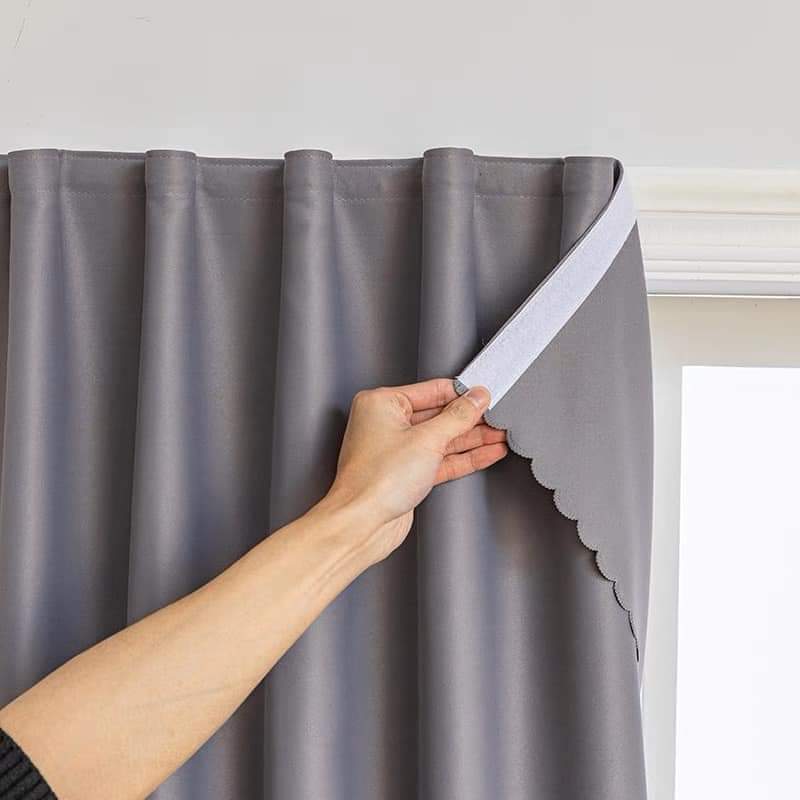 Rèm dán thông minh tự động cho không gian sống