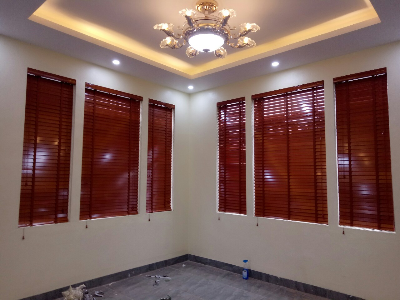 Rèm gỗ cửa sổ thông minh tự động cho không gian sống