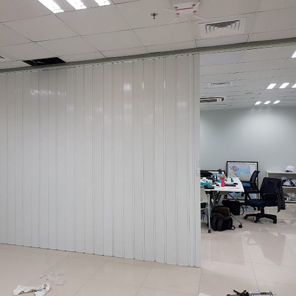 Rèm ngăn phòng máy lạnh hiện đại 2025