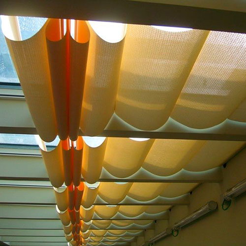Hình ảnh rèm thả trần chống nắng và cách nhiệt hiệu quả