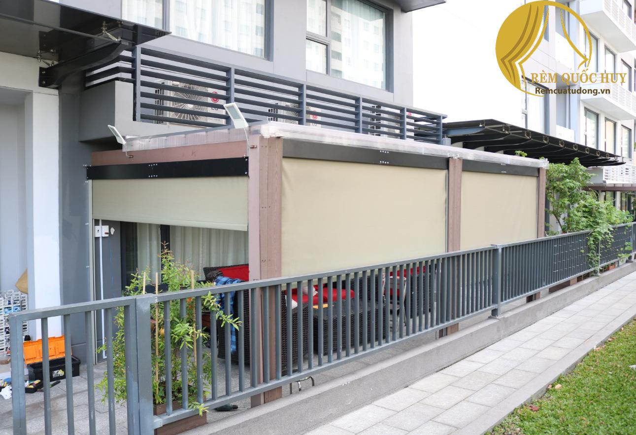 Rèm ban công chung cư ngoài trời tự động chống tia UV