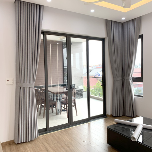 Rèm cản sáng toàn phần