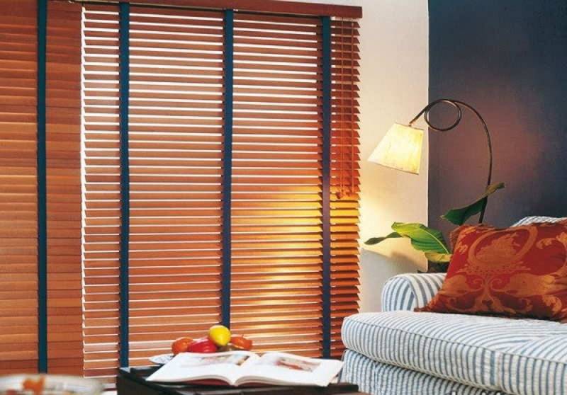 So sánh giá các loại rèm cửa phổ biến trên thị trường