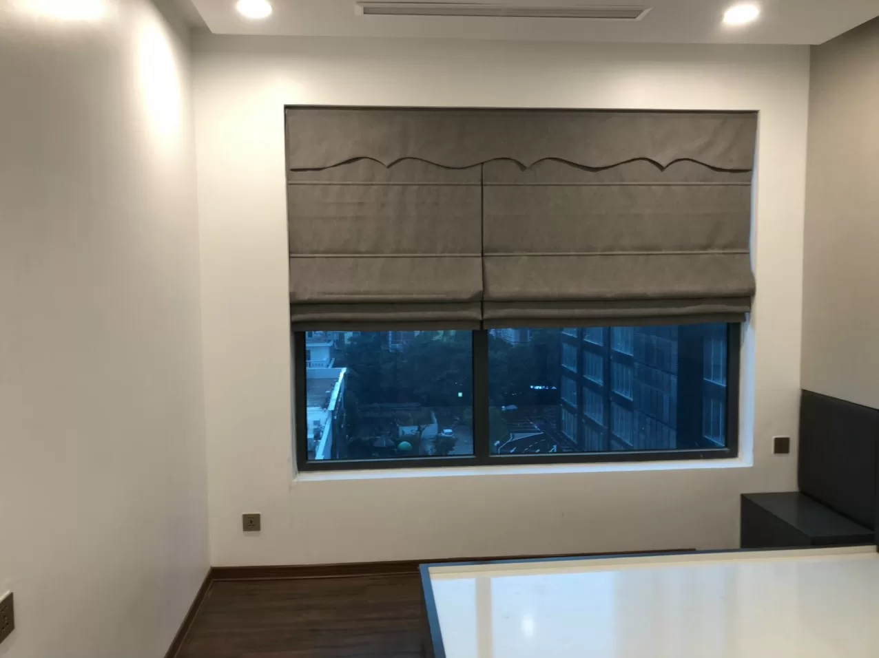Không gian hiện đại với rèm roman Hàn Quốc
