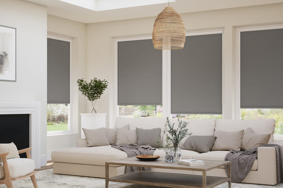 Mẫu rèm thả che nắng ngoài trời chống tia UV