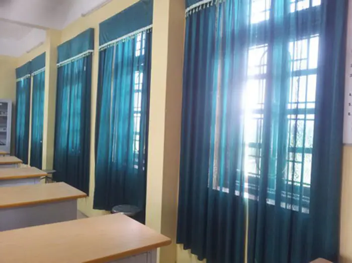 Rèm cửa sổ phòng học giảm nắng chói bảo vệ mắt