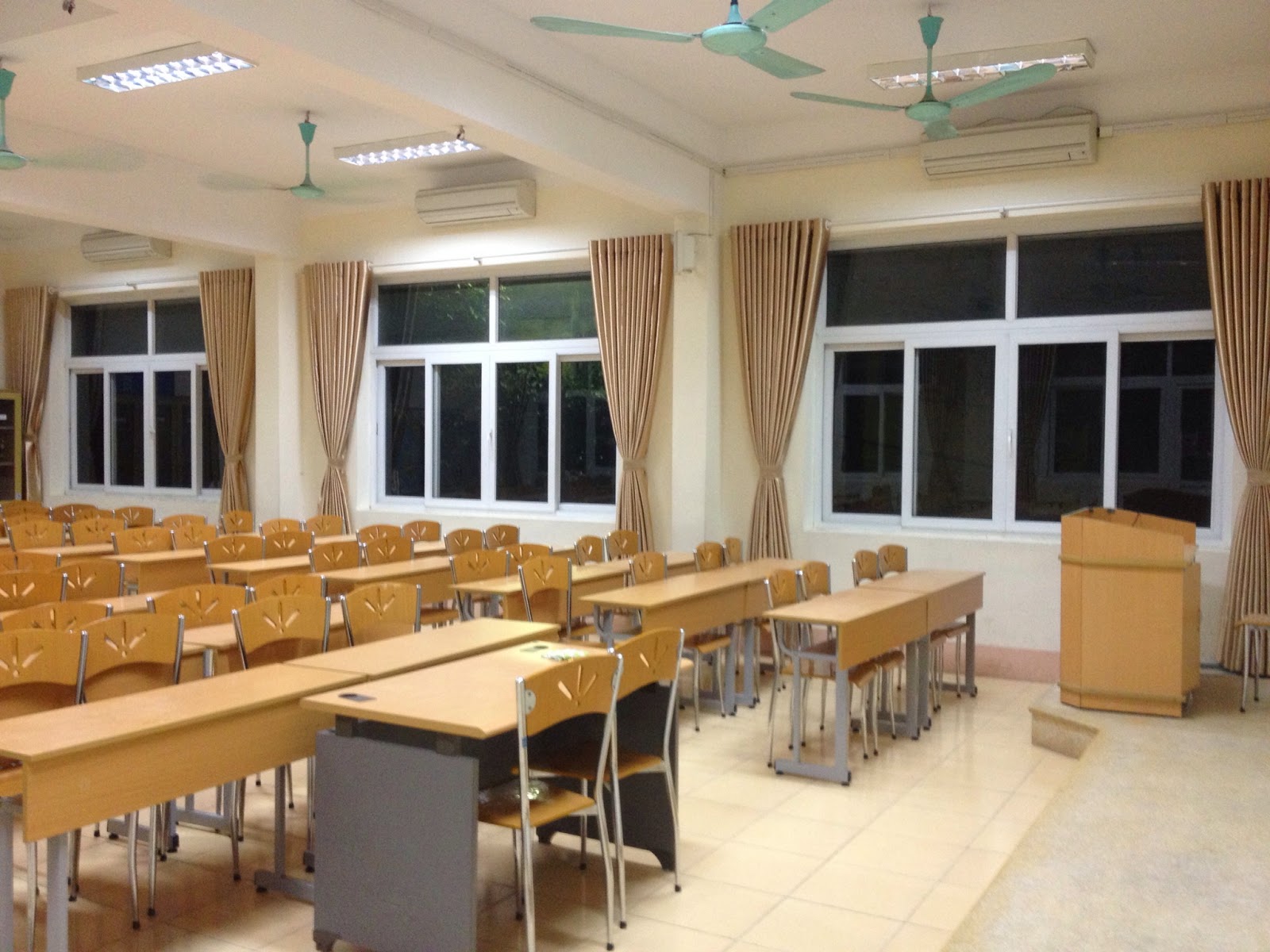 Rèm cửa sổ trường học chất lượng cao tại Việt Nam