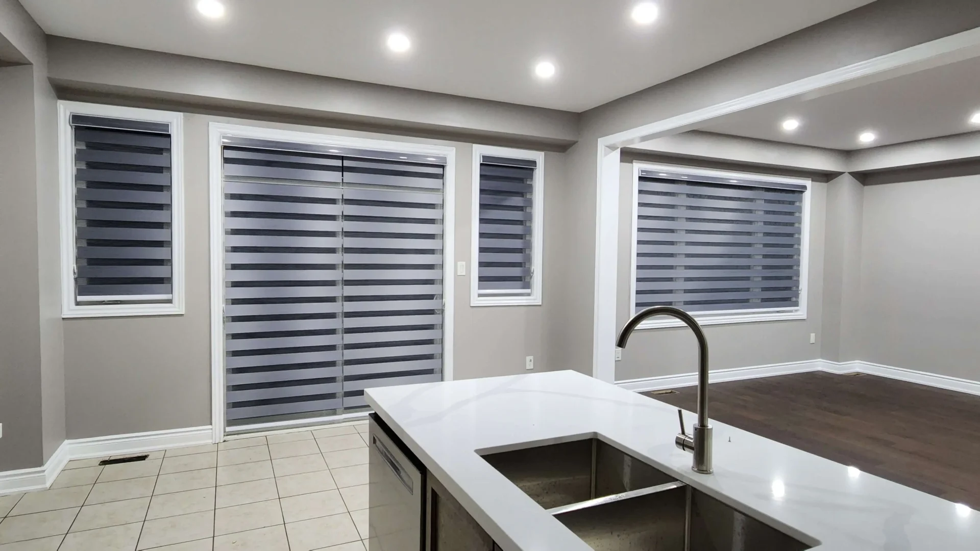 Rèm cuốn 2 lớp Hàn Quốc cao cấp lắp đặt phòng khách hiện đại