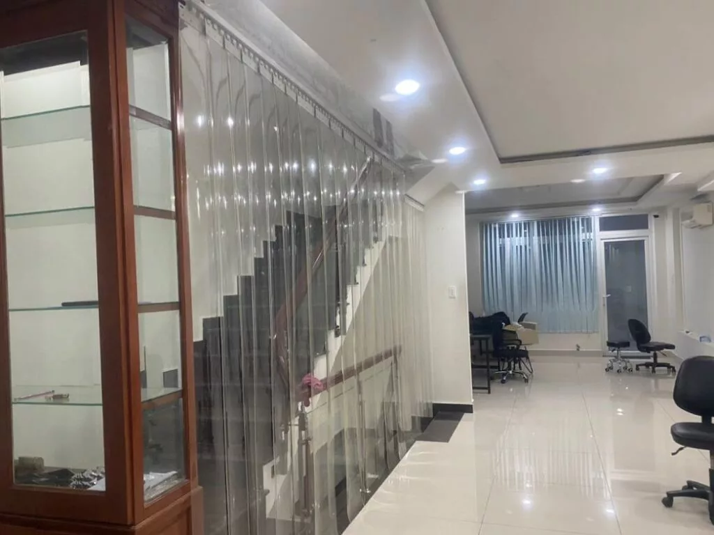 Rèm ngăn máy lạnh cách nhiệt hiệu quả cho văn phòng