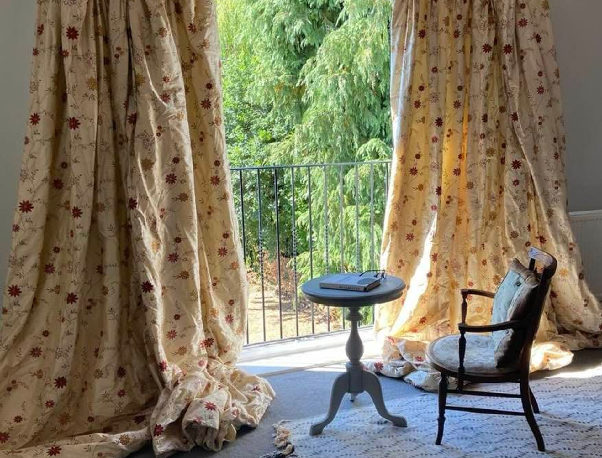 Hình ảnh mẫu rèm cửa vintage tinh tế, hoài cổ