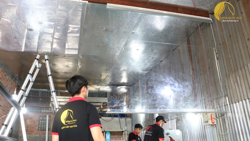 Khử mùi rèm nhựa PVC mới bằng cách đơn giản