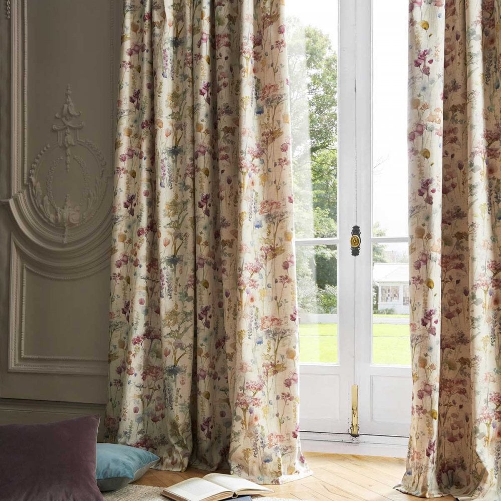 Mẫu rèm cửa vintage tinh tế, mang hơi thở cổ điển