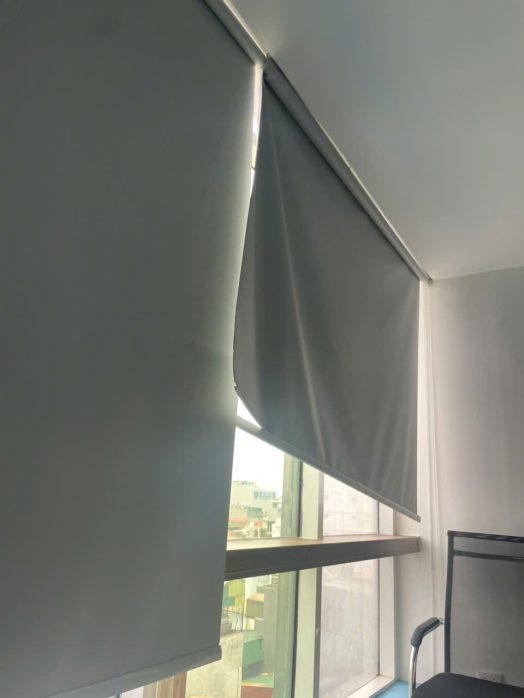 Tình trạng phổ biến rèm kéo bị kẹt khi sử dụng lâu ngày