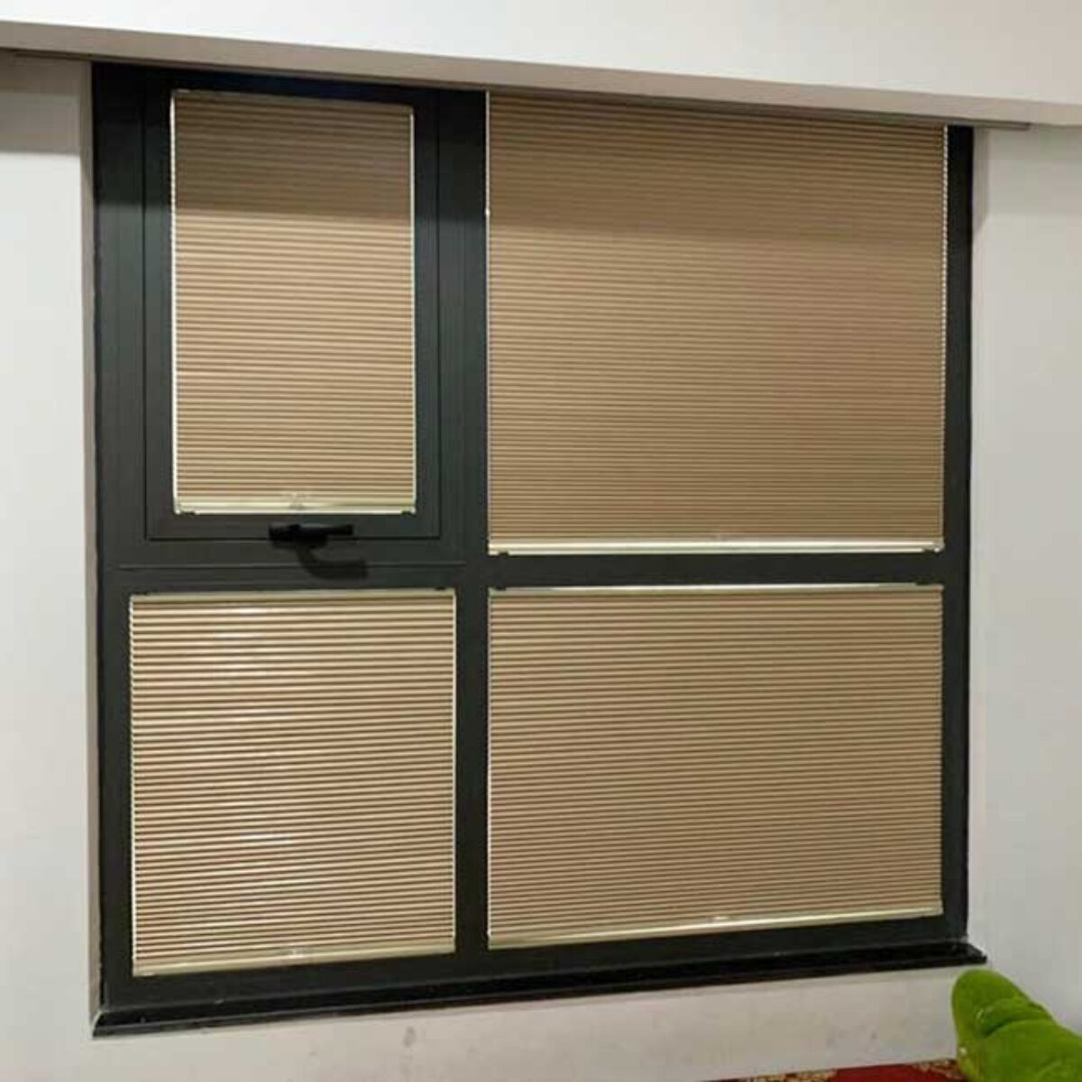 Mẫu rèm tổ ong cửa nhôm hiện đại, sang trọng