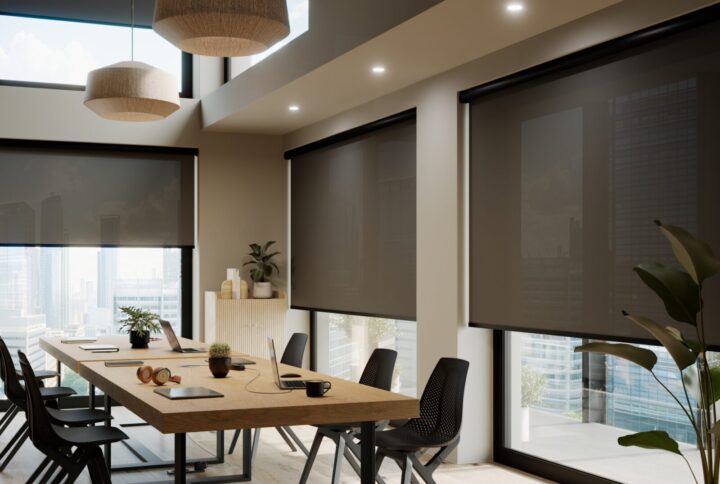 Rèm cuốn cao cấp được lắp đặt trọn gói cho gia đình
