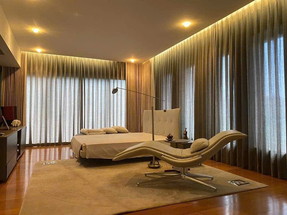 Rèm vải mềm mịn, chống nắng tốt cho nhà phố Cần Thơ