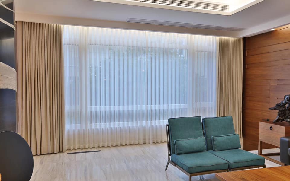 Rèm vải tự động cho phòng khách cao cấp phong cách châu Âu