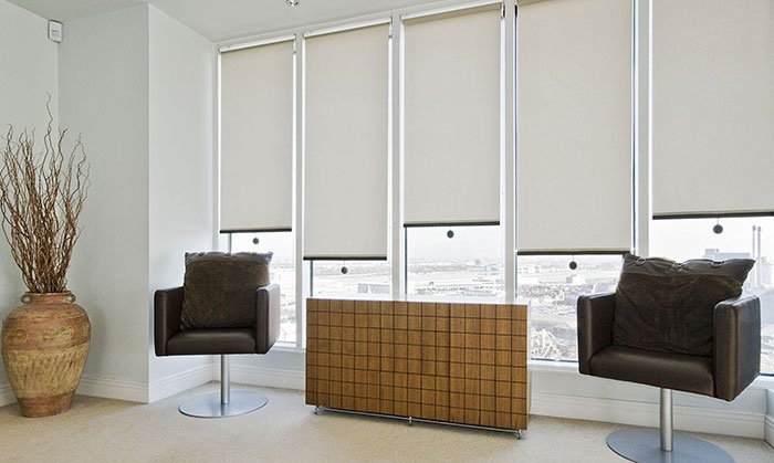 Hình ảnh rèm văn phòng giảm tiếng ồn cho không gian yên tĩnh