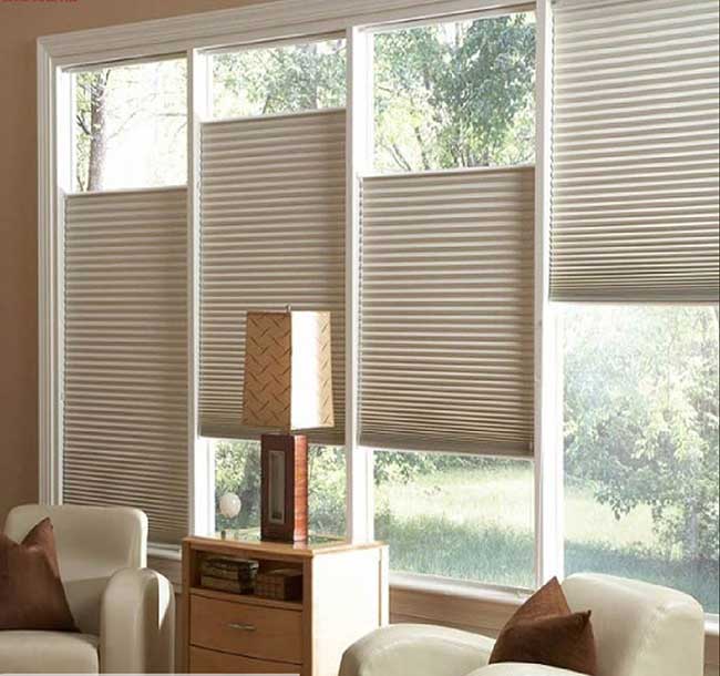 Mẫu rèm tổ ong tone xanh lá tự nhiên phù hợp không gian xanh