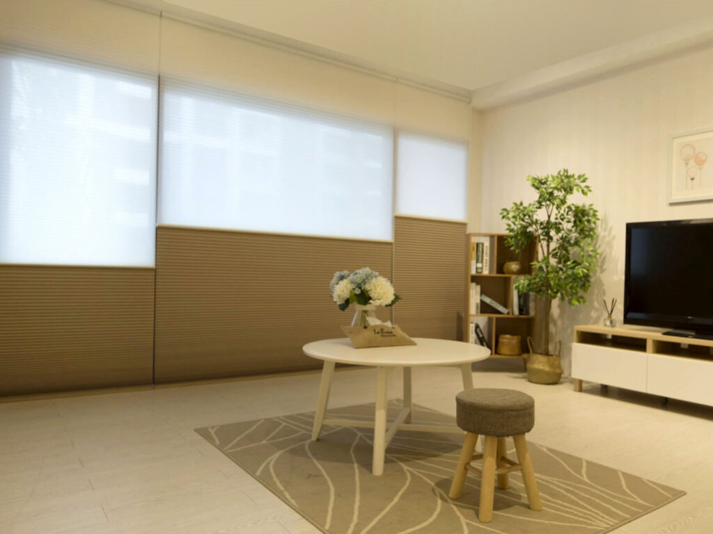 Rèm tổ ong lắp cho nhà phố nhiều ánh sáng