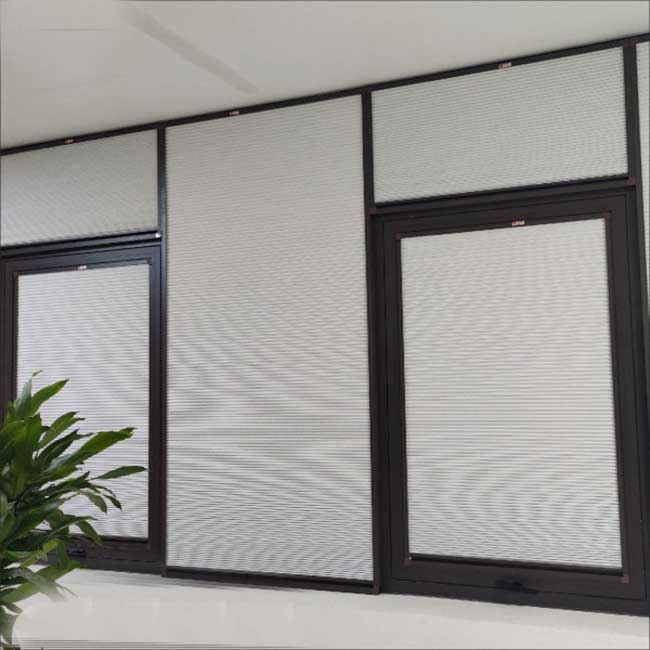 Rèm tổ ong tự động cách nhiệt hỗ trợ tiết kiệm điện