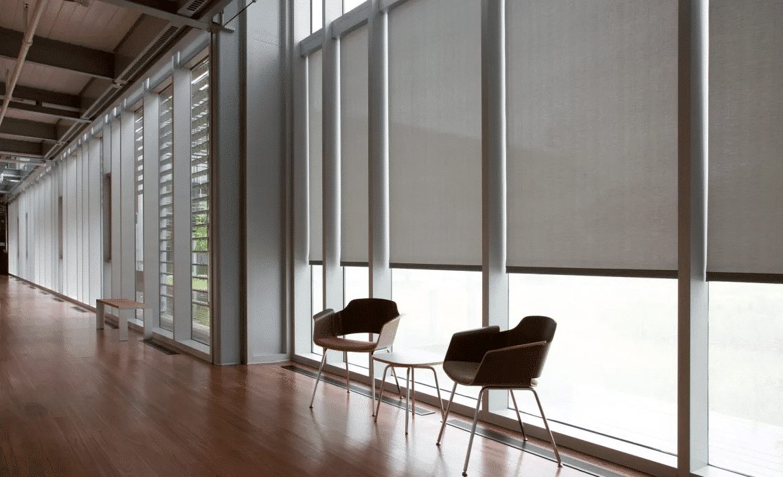 Rèm văn phòng hiện đại điều khiển từ xa bằng remote