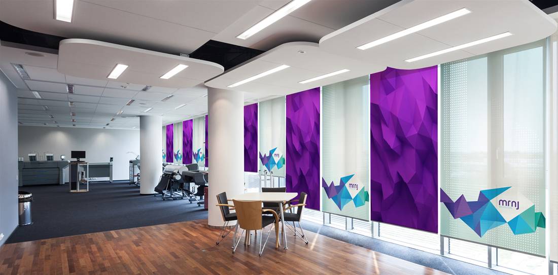 Rèm văn phòng phù hợp không gian làm việc sáng tạo cho startup