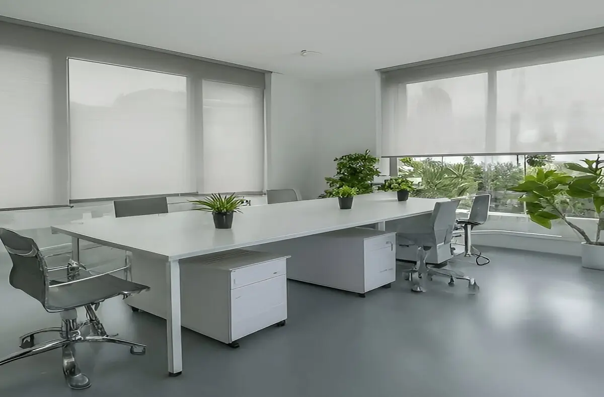 hình ảnh thực tế rèm văn phòng tone sáng hiện đại