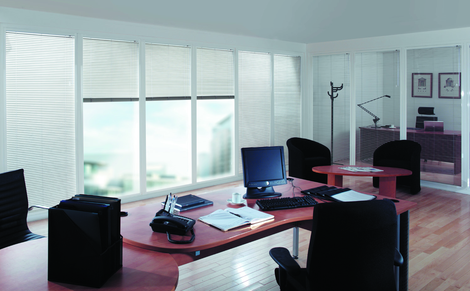 Rèm gỗ tần bì tone sáng hiện đại và bền chắc