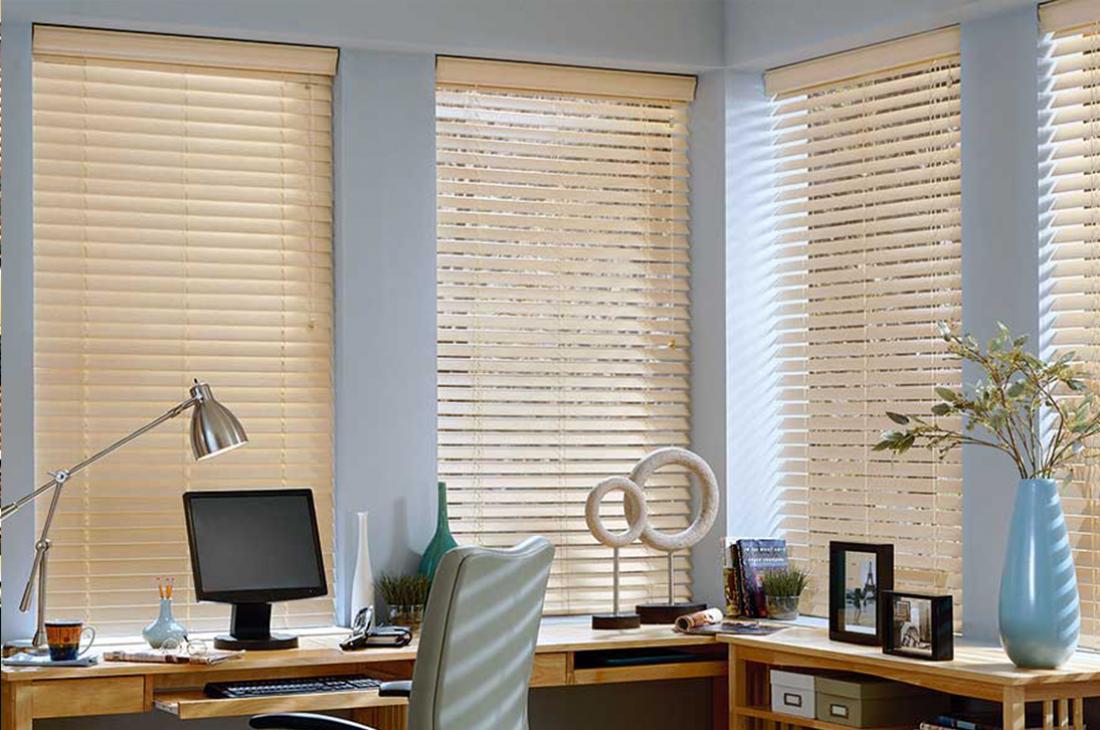 rèm gỗ loại nào phù hợp phòng ngủ cần cản sáng