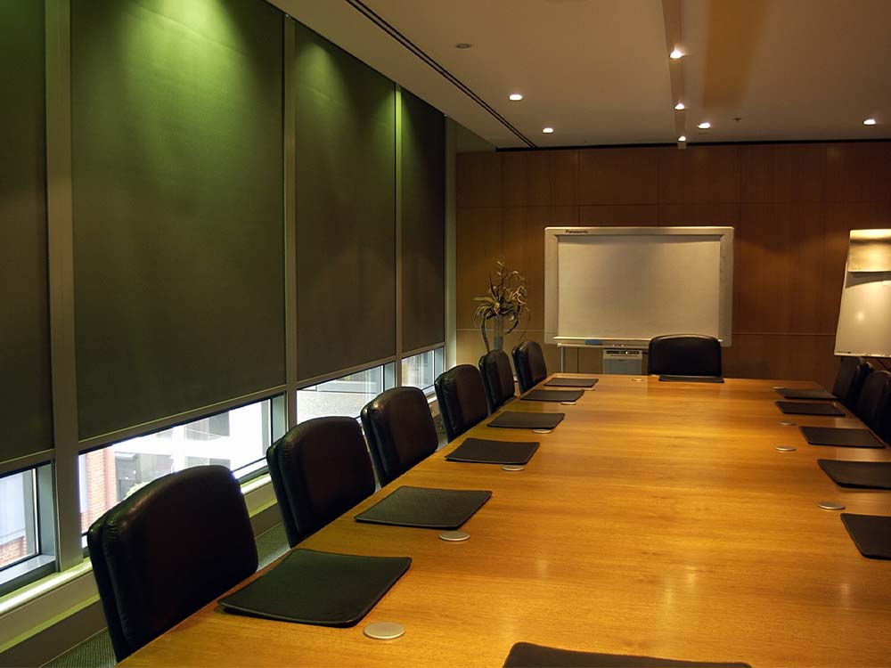 Lắp rèm văn phòng chống nắng cho không gian làm việc