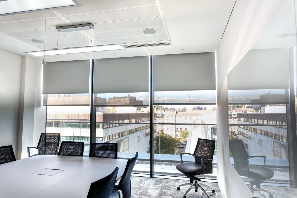 Rèm cản nhiệt hạn chế thất thoát nhiệt khi bật điều hòa