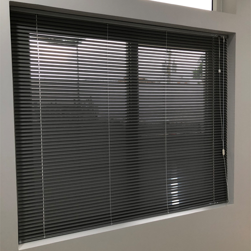 Rèm sáo nhôm giá tốt cho văn phòng hiện đại