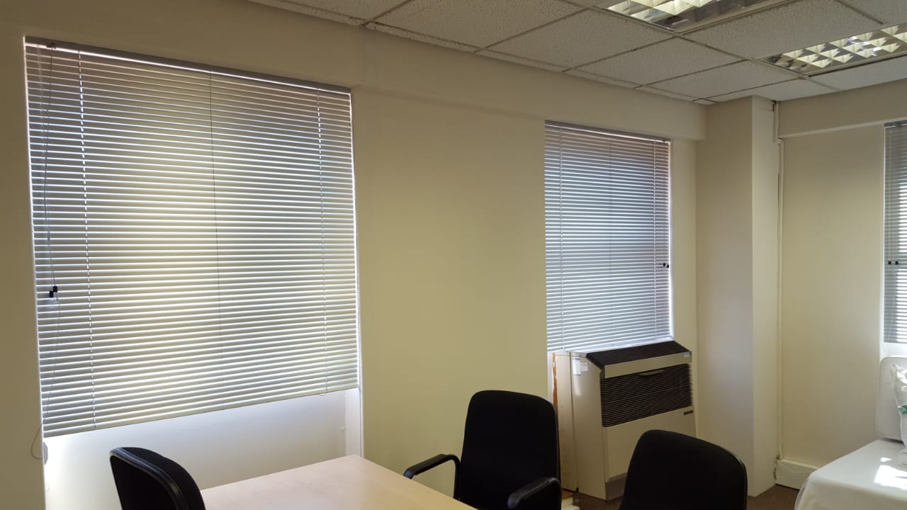 Rèm sáo nhôm tông sáng phù hợp decor