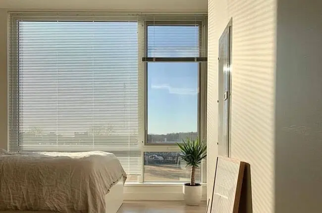 Rèm sáo nhôm xoay lá linh hoạt tối ưu ánh sáng tự nhiên