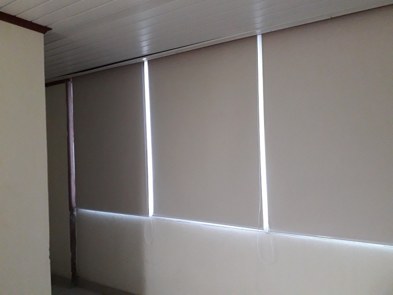 báo giá rèm cuốn chống nắng giá rẻ tại HCM