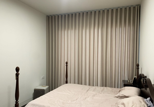 mẫu rèm cửa chính đẹp sang trọng cho biệt thự