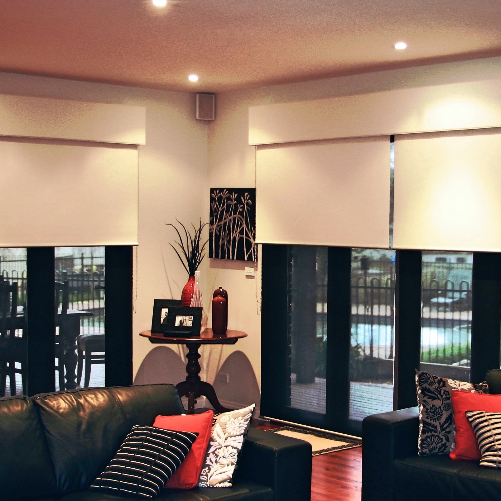 rèm cuốn che nắng mưa cho sân thượng